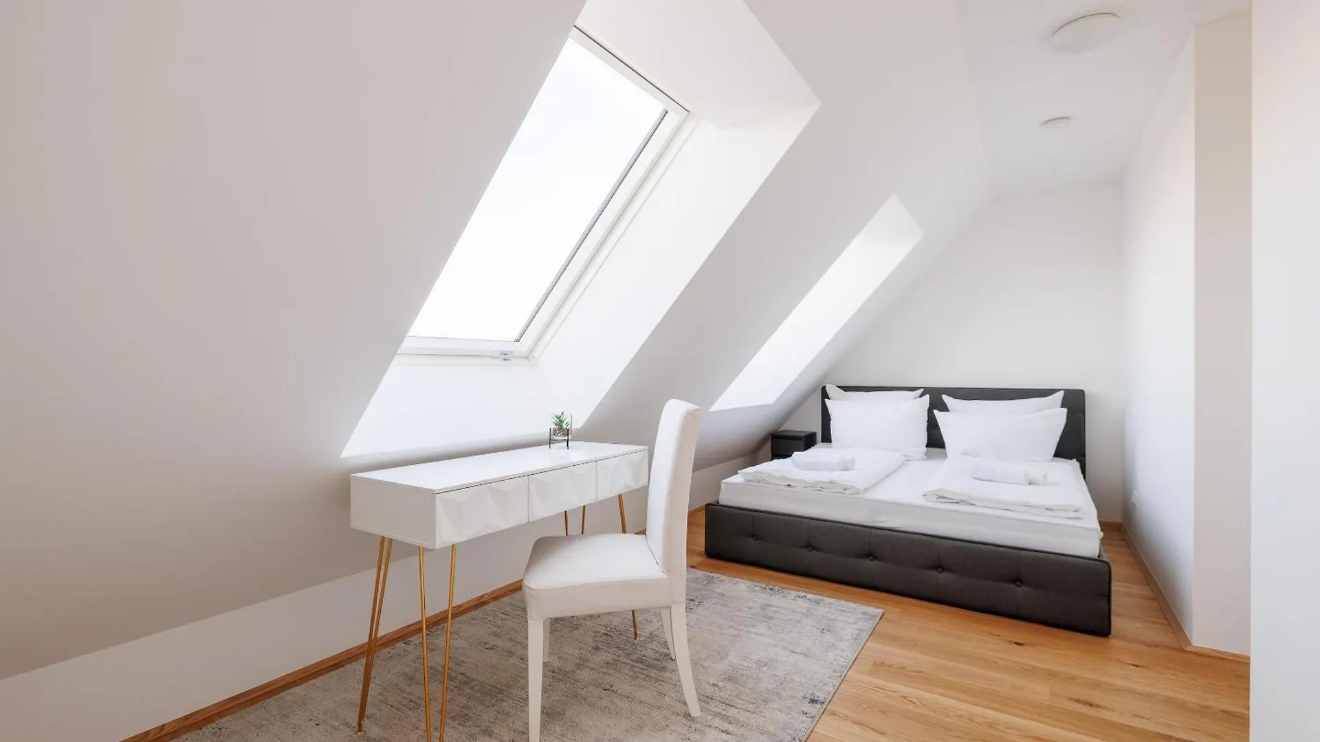 Symphony Apartments 39 - Modern Loft With Terrace And Grill In Central Location Vienna