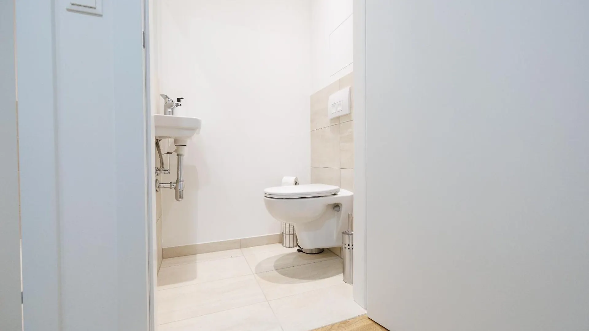 Symphony Apartments 39 - Modern Loft With Terrace And Grill In Central Location Vídeň